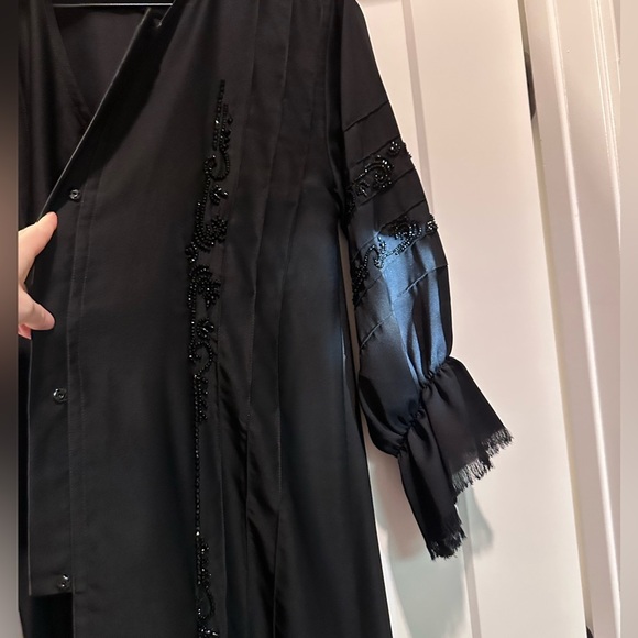 Classic black abaya embroidered sleeve ends and stone embellishment - Picture 7 of 10